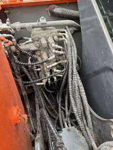 รถขุดตีนตะขาบฮิตาชิ ZX60 สภาพ 90% ใหม่ รุ่นญี่ปุ่นแท้ ได้รับการรับรองมาตรฐาน EPA และ CE ใช้เครื่องยนต์อีซูซุ 6 ตัน ปี 2023 - Product Image 6