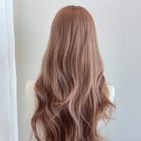 Perruque de 26 pouces pour fille, couleur champagne thé au lait, synthétique, longue et bouclée, effet ondulé, couvre-tête complet, ligne de cheveux naturelle
