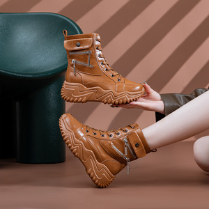 Chaussures de mode coréennes classiques haut de gamme à fermeture éclair pour femmes de petite taille, mi-longues, qui aident à affiner les jambes - Product Image 1