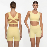 Ensemble 2 pièces de shorts de sport pour femmes, dos croisé, rembourrés, maintien élevé, taille en V, effet push-up fessier, pour Pilates, gym, fitness et yoga