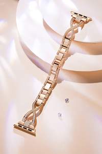 Nouveau design de <span class=keywords><strong>bracelet</strong></span> de luxe en diamant pour montre <span class=keywords><strong>Apple</strong></span> <span class=keywords><strong>Watch</strong></span> 38MM 40MM 41MM 42MM 44MM 45MM 46MM 49MM - Product Image 3