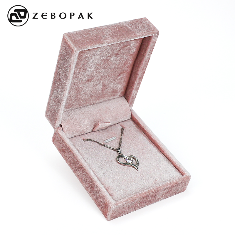 กล่องจี้เล็ก สีชมพู 70*82*34มม