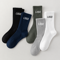 Chaussettes de sport unisexes personnalisées en coton et nylon, chaussettes à motifs jacquard brodés, chaussettes imprimées pour hommes et femmes, chaussettes athlétiques personnalisées en gros avec logo OEM