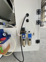Machine de découpe CNC OUWO à deux têtes 90/45 degrés pour aluminium et PVC/UPVC avec PLC et moteur pour profilés de fenêtres et de portes, haute précision