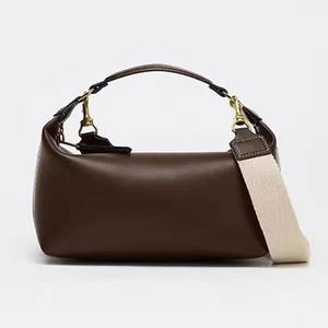 Nouveau Sac à Bandoulière Décontracté Haut de Gamme 2025, Forme Carrée, Doublure en Cuir Véritable, Sangle Chaîne, Unisexe, pour Usage Quotidien en Extérieur - Product Image 3