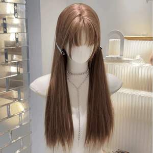 El conjunto completo de pelo largo y liso para mujeres, moderno y juvenil, humano realista - Product Image 4