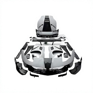Kit carrosserie complet en fibre de carbone avec jupes latérales et diffuseur arrière pour Ferrari 812 Superfast, style OEM, garnitures de carrosserie extérieures - Product Image 2