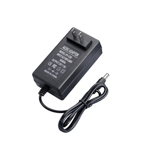 Adaptador de Corriente AC/DC Rey.1 de 12V 5A 60W, Fuente de Alimentación de Pared para Tiras LED, Bomba de Agua, Monitoreo, Pantalla LCD, Estándar Estadounidense - Product Image 1