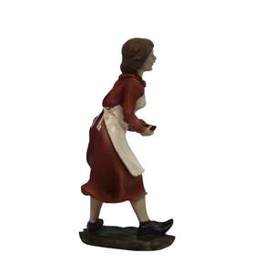 Figurine et jouet de Noël de la femme du fermier avec collation pour crèches de 11 cm (9006935100174) - Product Image 2