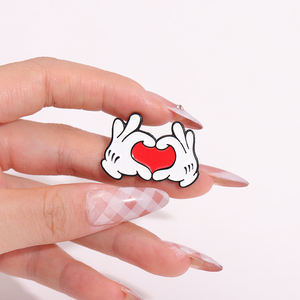 Cartoon Finger-Geste 'Ich Liebe Dich' Emaille-Anstecknadel Kreative Metall-Brosche Revers-Abzeichen Schmuck Rucksack-Accessoires - Product Image 4