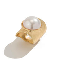 NYY Bague ouverte large réglable de haute qualité, plaquée argent/or 18 carats, style hip-hop moderne, avec coquillage, métaux mélangés et fausses perles massives