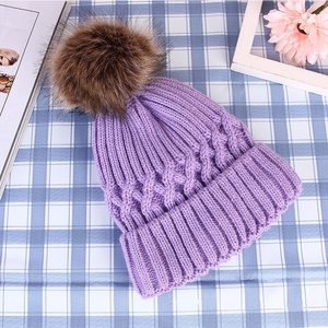<span class=keywords><strong>Bonnet</strong></span> en tricot jacquard pour <span class=keywords><strong>femme</strong></span>, protection des oreilles, en coton et élasthanne, couleur unie, grand <span class=keywords><strong>pompon</strong></span>, chaud et tendance, automne-hiver, 48-50 cm - Product Image 4