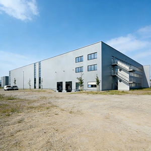 تصميم مجاني قابل للتخصيص، مستودعات وورش عمل ومباني مسبقة الصنع من الهياكل الفولاذية منخفضة التكلفة - Product Image 1