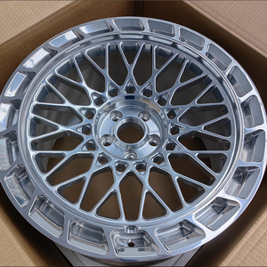 ล้อแม็กซ์อะลูมิเนียมขัดเงา 5 รู แบบปลอมล็อคกลาง ดีไซน์เว้าใหม่ ดุมล้อประสิทธิภาพสูง สำหรับรถแลมโบกินี ฮูราแคน เอสทีโอ ปี 2022 - Product Image 2
