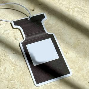 Duft Kunden spezifische Größe Modische natürliche Duft Lufter frischer Starker Duft Parfüm Hängendes Papier Auto mit Logo - Product Image 3