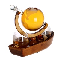 Cadeau original personnalisé, carafe à whisky globe terrestre de 1000 ml avec plateau en bois en forme de bateau créatif, carafe à whisky, cadeau pour homme