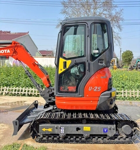 Mini-excavatrice d'occasion en bon état, marque Kubota U25, fabriquée au Japon, hydraulique, sur chenilles, 2,5 tonnes, avec certifications CE et EPA, à vendre - Product Image 5