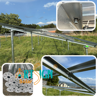 Support de montage de panneau solaire en acier au carbone, rail solaire, système de montage de panneau solaire, structure photovoltaïque OEM pour toiture