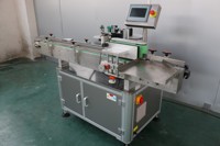 Máquina Etiquetadora Automática Envolvente para Botellas de Vidrio, Leche, Vino, Salsas, Perfumes |   Aplicador de Etiquetas de Alta Velocidad con Certificación CE