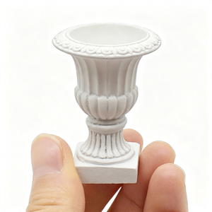 Nueva Decoración para Casa de Muñecas 1:12, Balcón con Puerta, Miniaturas de Resina, Accesorios para Casa de Muñecas, Jardín, Columna Blanca, Juguete de Lavabo - Product Image 1
