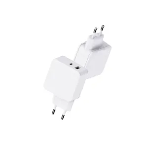 شاحن سريع الشحن الجديد للهواتف المحمولة PD 45W ثنائي المخرج USB Type C