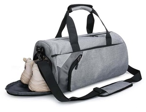 Red Oxford Duffel Bag Softback Zipper Closure Detachable Strap Unisex Sports Travel Bag Casual Style Durable 25L - Product Image 5