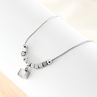 Collier pendentif carré tendance en gros, en acier inoxydable plaqué argent, avec chaîne torsadée, bijoux de mode, cadeau pour enfants