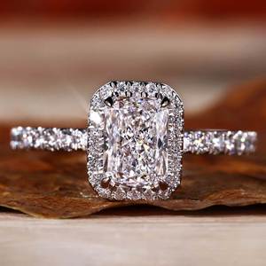 Bagues élégantes en or massif pour femmes fiançailles en gros 10K 14K 18K VVS Moissanite - Product Image 1