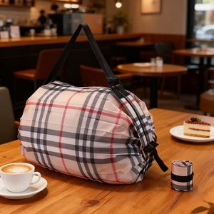 <span class=keywords><strong>Bolsa</strong></span> <span class=keywords><strong>de</strong></span> Viaje Plegable a Rayas, Ecológica, <span class=keywords><strong>de</strong></span> PLA, con Gran Capacidad, Asa <span class=keywords><strong>de</strong></span> Tamaño Mediano, para Viajes <span class=keywords><strong>de</strong></span> Placer y Compras - Product Image 4