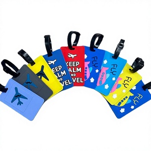 Étiquettes <span class=keywords><strong>de</strong></span> bagages personnalisées en silicone souple et PVC avec motif animalier <span class=keywords><strong>de</strong></span> dessin animé, ensemble <span class=keywords><strong>de</strong></span> porte-passeports recyclables pour agences <span class=keywords><strong>de</strong></span> <span class=keywords><strong>voyage</strong></span> - Product Image 1