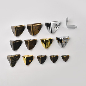 Metal <b>Corner</b> <b>Protectors</b> 0.4 3 Mm Thickness Strong Edge Banding Hardware Accessories For Wooden Boxes - Product Image 4