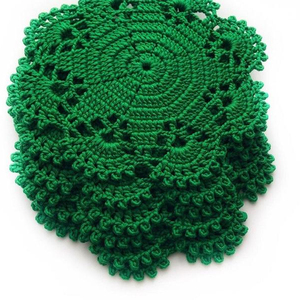   El arte del crochet hecho a mano: posavasos de mesa hechos a mano - Product Image 1