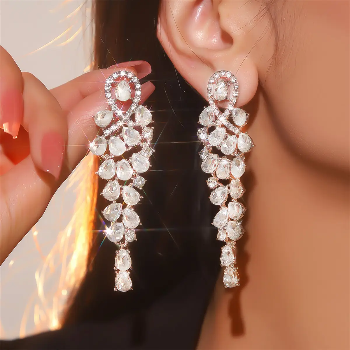 2024 Western Ancient Vintage Bling Earrings Long Tear Drop Chain Diamond Drop Wedding Earrings Rhinestone For Bridal