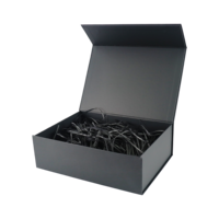 Boîtes cadeaux rigides de luxe en papier recyclé pour chaussures, chaussettes, fourrures - Conception personnalisée, pelliculage UV mat, emballage recyclable sur mesure
