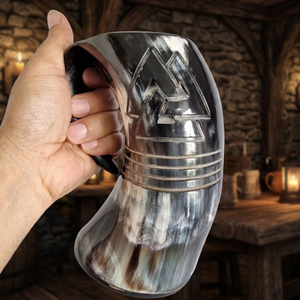 Vaso de Cerveza/Vino Estilo Americano, Portátil y Duradero, Hecho de Cuerno de Vaca Ecológico, Marca B.S INTERNATIONAL, Ideal para Campamentos y Fiestas - Product Image 1