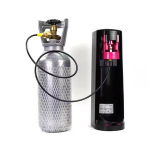 Cylindre à connexion rapide <span class=keywords><strong>Soda</strong></span> <span class=keywords><strong>Stream</strong></span> Terra DUO <span class=keywords><strong>Art</strong></span> vers adaptateur de réservoir de Co2 externe Kit de tuyau de 50 pouces avec vanne à connexion rapide - Product Image 4