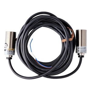 Sensor de Proximidad E2B M12KS04 WZ C1, Cuerpo Roscado M12 de Acero Inoxidable, Terminal de Tornillo, Sin Blindaje, Cable de 3 Metros - Product Image 4