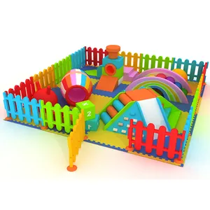 Patio de recreo comercial Área de juegos para niños Equipo de juego suave para interiores a la venta