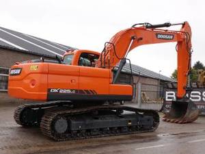 Nouvelle Arrivée Doosan225 Crawler Hydraulic Excavadore DX225 Tractopelle Doosan Moteur Kyb Cylindre Hydraulique Moteur Moteur Roulement Noyau - Product Image 2