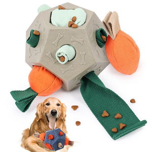 Jouet interactif pour chien en TPR écologique, mignon, en forme de dessin animé, avec des poches à carottes, jouet intelligent pour renifler et jouer - Product Image 1