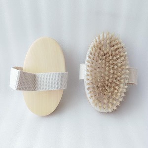 Cepillo de cuerpo seco de masaje anticelulítico de cerdas naturales con mango Cepillo de baño exfoliante con esponjas y depuradores - Product Image 2