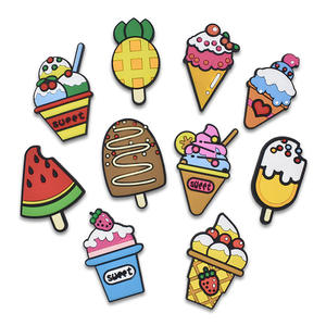 Autocollant aimanté personnalisé pour réfrigérateur en PVC, motif voiture de dessert et fruits, effet réaliste - Product Image 1