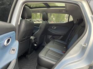 รถยนต์มือสอง GAC TRUMPHI GS3 ปี 2025 รุ่น SPEED 270T ENJOY EDITION RISING to PROMINENCE แบบ 5 <span class=keywords><strong>ประตู</strong></span> 5 ที่นั่ง SUV พร้อมหลังคาซันรูฟ สีเงินบนพื้นดำ - Product Image 6