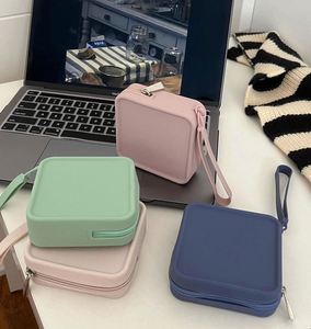 Nueva llegada de fábrica: Bolsas de cosméticos de silicona con diseño de caramelos a la moda, monederos con cremallera, bolsas de maquillaje. - Product Image 1