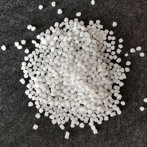 Granulés de PEHD vierges de qualité film FJ00952, haute résistance et haute fluidité, 25 kg/sac pour films d'emballage et sacs de courses - Product Image 2