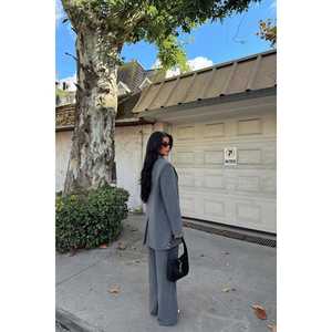 Conjunto de Traje Harper Gris para Mujer - Product Image 1