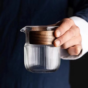 Taza de <span class=keywords><strong>Kungfu</strong></span> de vidrio transparente, taza para compartir té de estilo japonés, resistente al calor, con manga de madera, juego de té para <span class=keywords><strong>restaurante</strong></span> - Product Image 5
