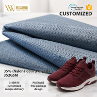 Tissu en maille tricotée chaîne 100 % polyester respirant et léger, couleurs personnalisées, pour empeignes et languettes de chaussures de sport et d'extérieur