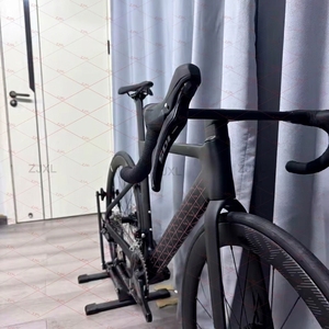 Bicicleta de Carretera de Fibra de Carbono KOZO, Venta Directa de Fábrica, 700C UT Di2 7170-24 Velocidades, Frenos de Disco Hidráulicos, OEM UT Di2 8170 - Product Image 4
