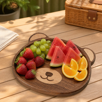 Beervormig houten dienblad, snackbord, fruitplateau, walnoot hout, huisdecoratie, keuken, diner, feest, cadeau